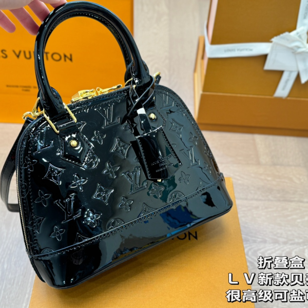 Louis 2024 new arrival bb bag size:24*18 cm