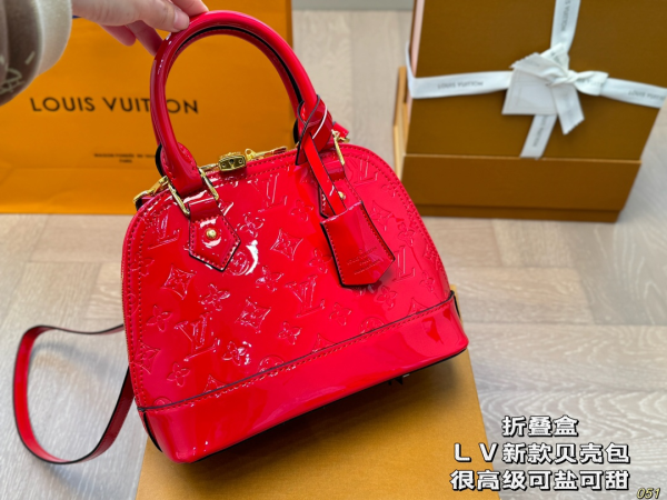 Louis 2024 new arrival bb bag size:24*18 cm