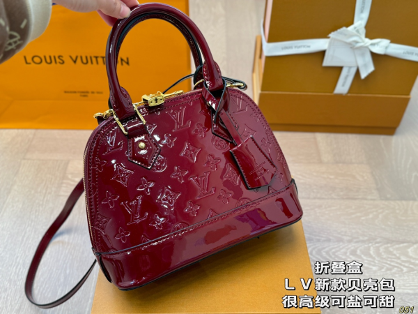 Louis 2024 new arrival bb bag size:24*18 cm