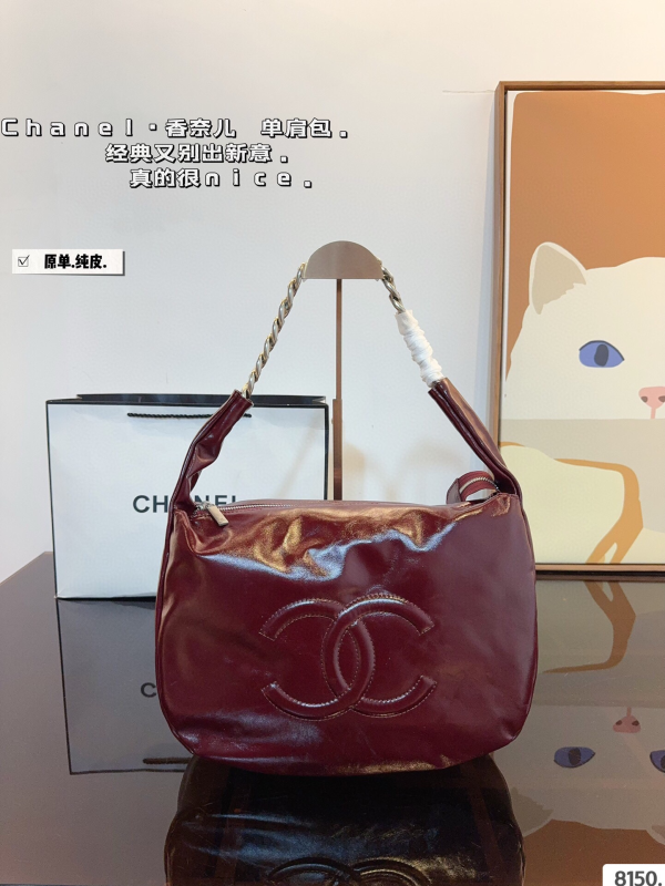 Cc new arrival hobo bag size；33*9*26 cm