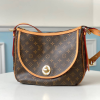 Louis Monogram Canvas Tulum GM Bag size: 35 * 9 *26cm