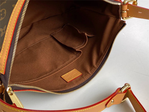 Louis Monogram Canvas Tulum GM Bag size: 35 * 9 *26cm