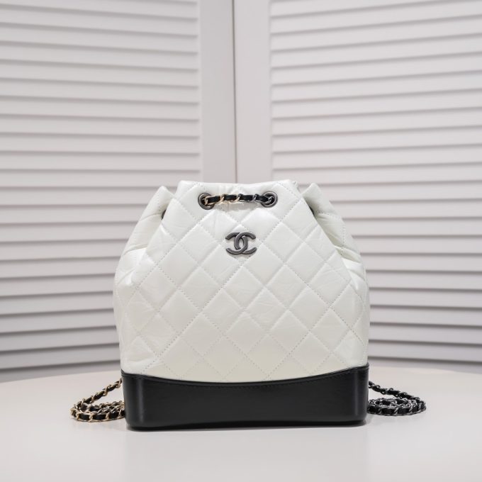 CC 17 Gabrielle backpack size : 24*23*11.5cm - Image 2