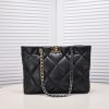 CC 22B 19BAG Tote