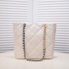 CC 22b 19 BAG tote