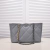 CC 22B 19BAG Tote