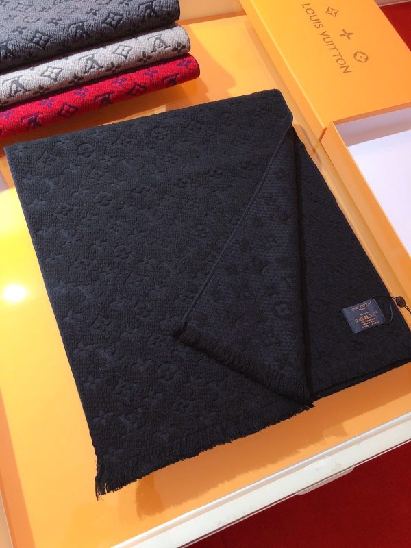 Louis new arrival scarf size: 40*185 cm 009