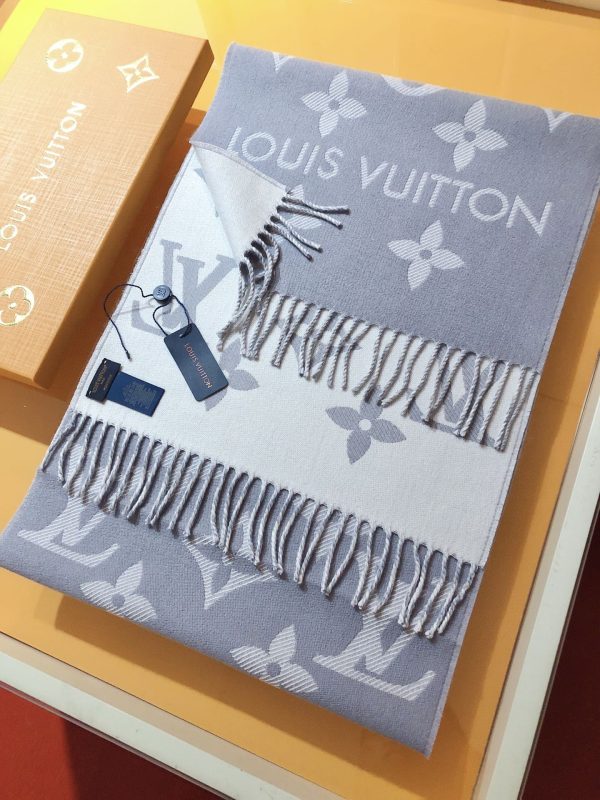 Louis new arrival scarf size: 45*200 cm 007
