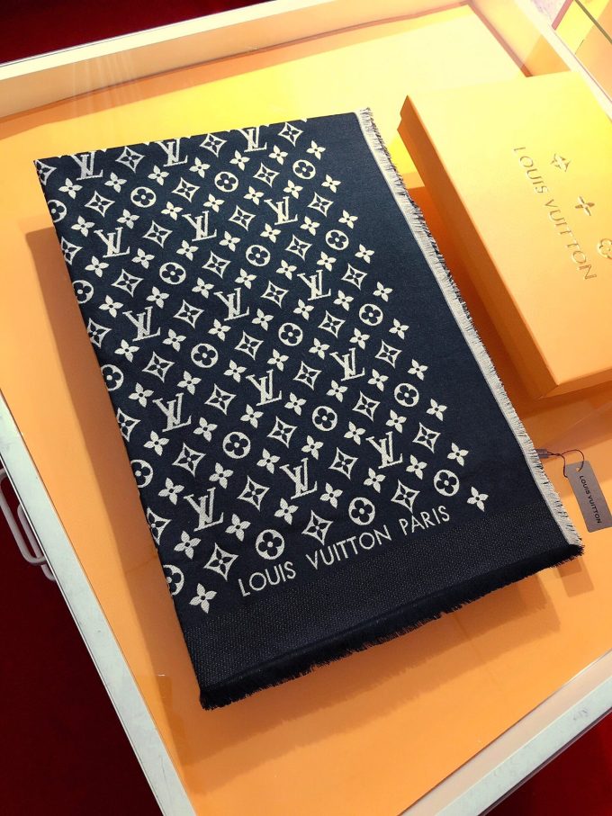 Louis new arrival scarf size: 70*200 cm 008 - Image 2