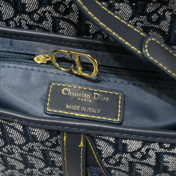 D saddle Be a classic with classics size: 25.5 x 20 x 6.5 cm