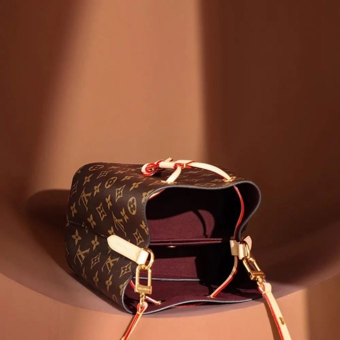 Louis neonoe bb mini bag size : 20×20×13 cm - Image 2