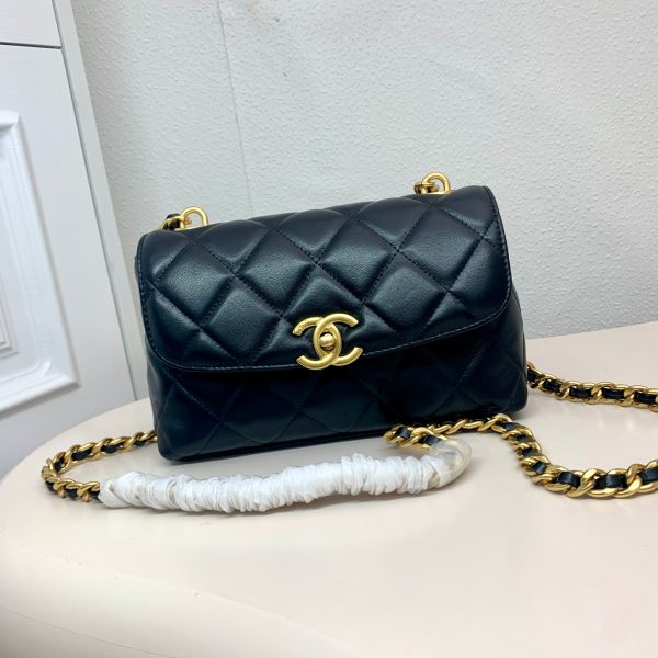 CC Classic Flap new arrival bag size: 23x7x16cm