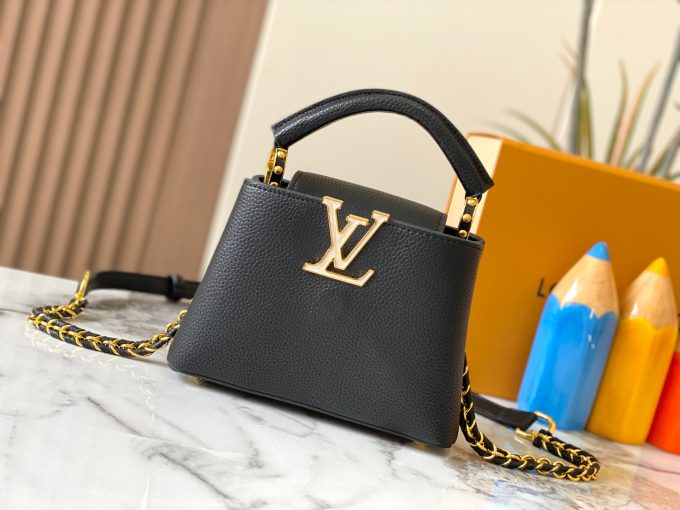 Louis Milky Way Capucines BB  Taurillon leather M23082 size: 21×14×8cm - Image 9