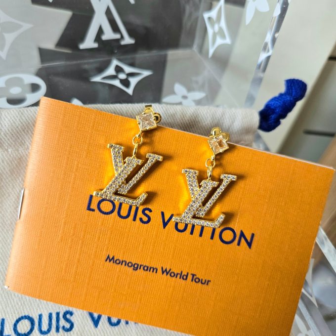 Lv New Arrival Earring 0002 - Image 2