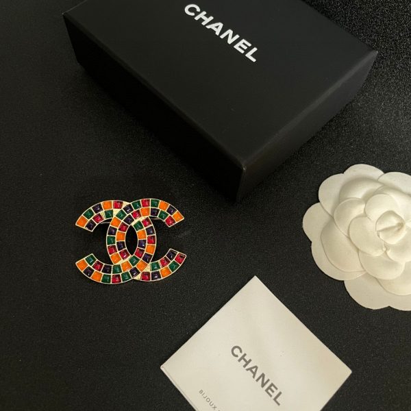 Cc brooch 0077