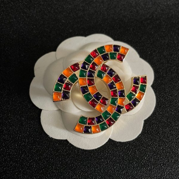 Cc brooch 0077