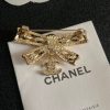 Cc brooch 0075