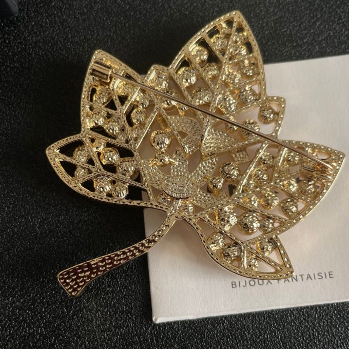 Cc new arrival brooch 083 - Image 8