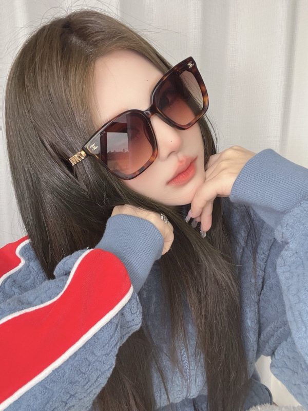 CC* Eyewear SIZE: 64-15-145