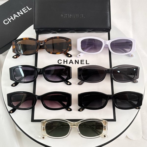 CC* Eyewear SIZE: 52-18-145