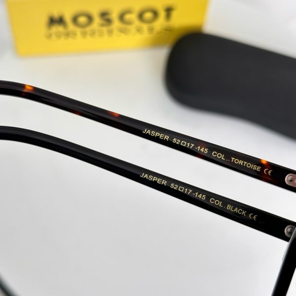 MOSC*T Eyewear SIZE: 52-17-145