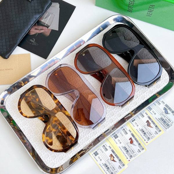 BOTTEG* VENE*A Eyewear SIZE: 132-1-129