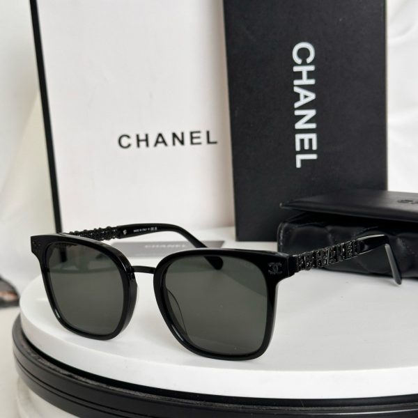 CC* Eyewear SIZE: 53-21-145