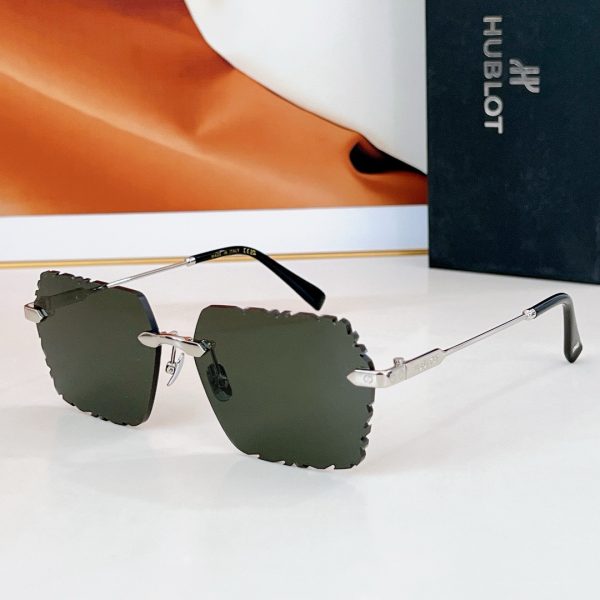 HUBL*T Eyewear SIZE: 61-15-145