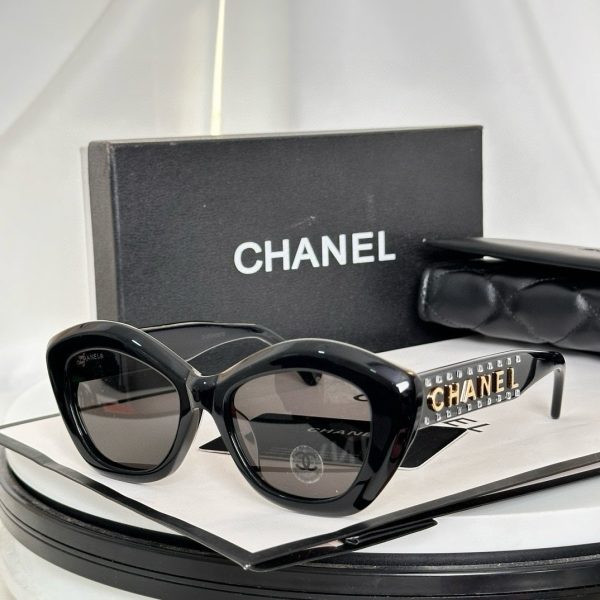 CC* Eyewear SIZE: 53-18-140