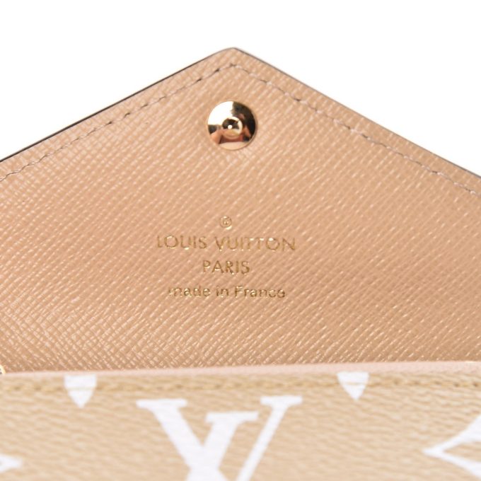 L Monogram Giant Zoe Wallet Khaki - Image 4