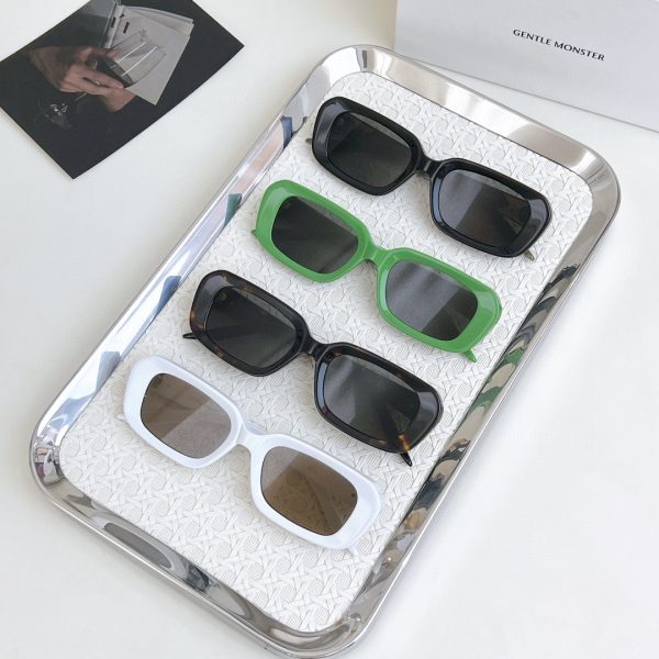 GENTLE MONSTE* Eyewear SIZE: 53-21-147