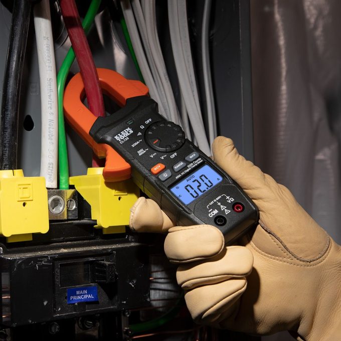 Klein Tools CL120VP Clamp Meter Electrical Test Kit - Image 8