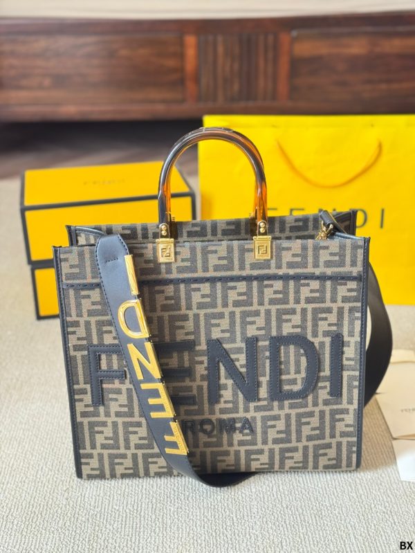 Fen new arrival peekabo tote bag size；35*30 cm