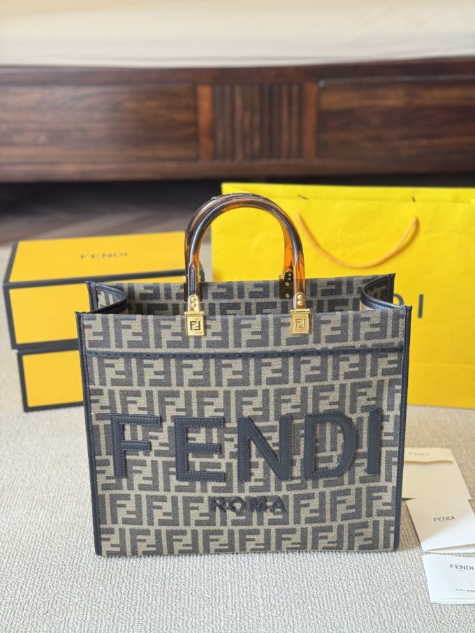Fen new arrival peekabo tote bag size；35*30 cm - Image 14