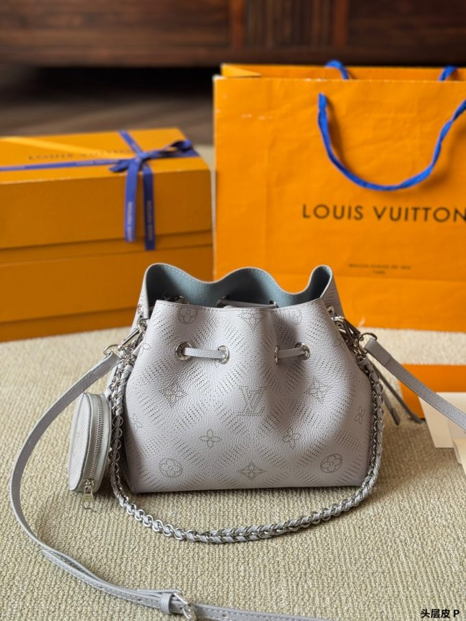 Louis new arrival  bella Monogram bag size: 16*20 cm - Image 3