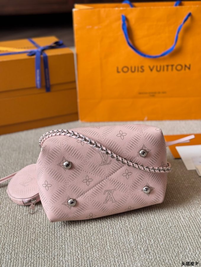 Louis new arrival  bella Monogram bag size: 16*20 cm - Image 9