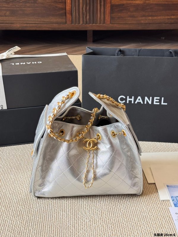 Cc new arrival 25s hobo silver bag size: 25*20  cm