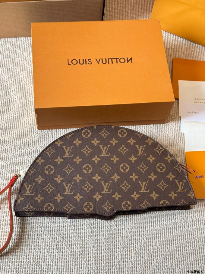 Louis new arrival vintage bag size: 36*20 cm - Image 5