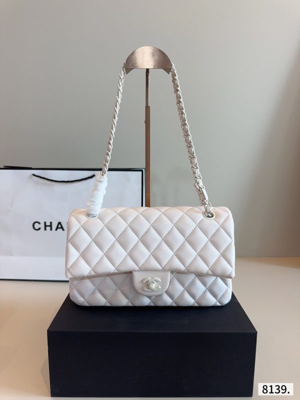 Cc new arrival CF chanin bag size: 25*6*17 cm