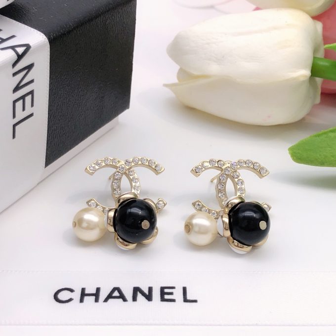 cc Earrings - Image 4
