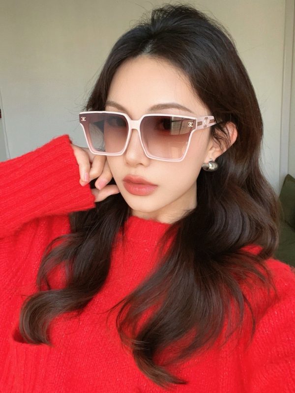CC* Eyewear SIZE: 53-21-140