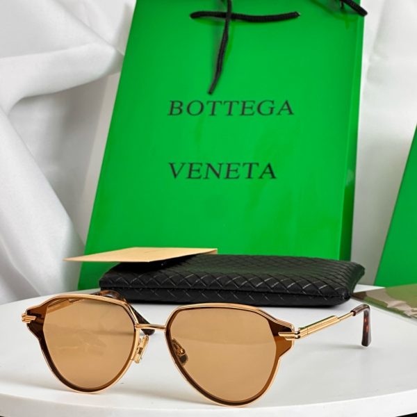 BOTTEG* VENE*A Eyewear SIZE: