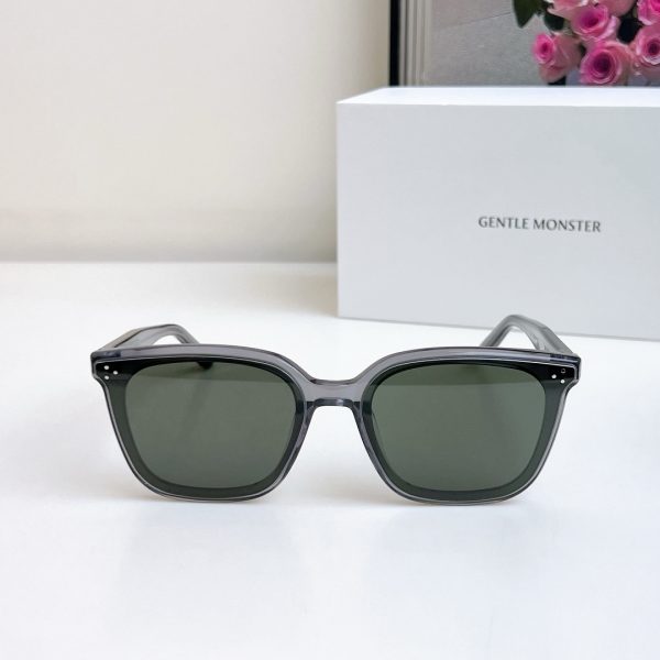 GENTLE MONSTE* Eyewear SIZE: 62-18-148