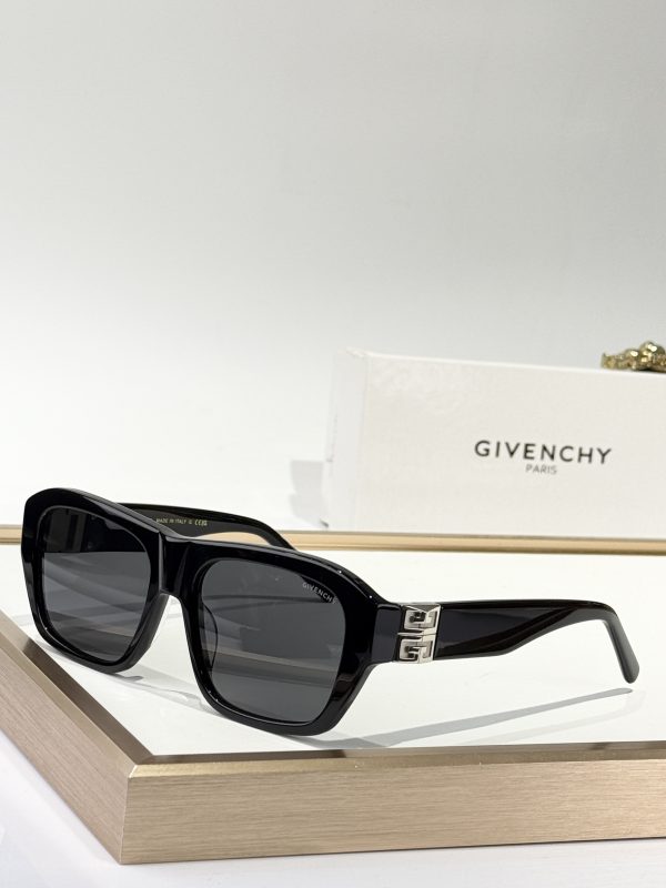 GIVENCH* Eyewear SIZE: 56-17-135