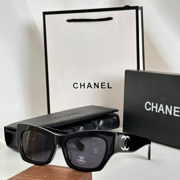 CC* Eyewear SIZE: