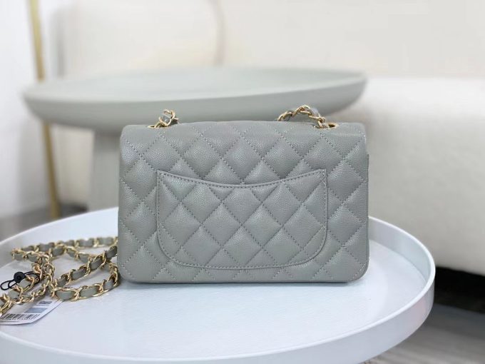 CC Classic Flap Caviar Shoulder Bag 20Cm For Ladies Light Gray Wiht Gold - Image 7