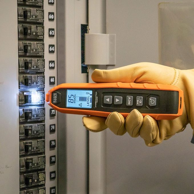 Klein Tools ET450 Advanced Circuit Tracer Kit - Image 9