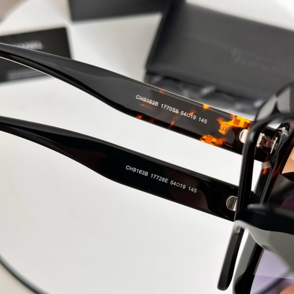 CC* Eyewear SIZE: 54-19-145