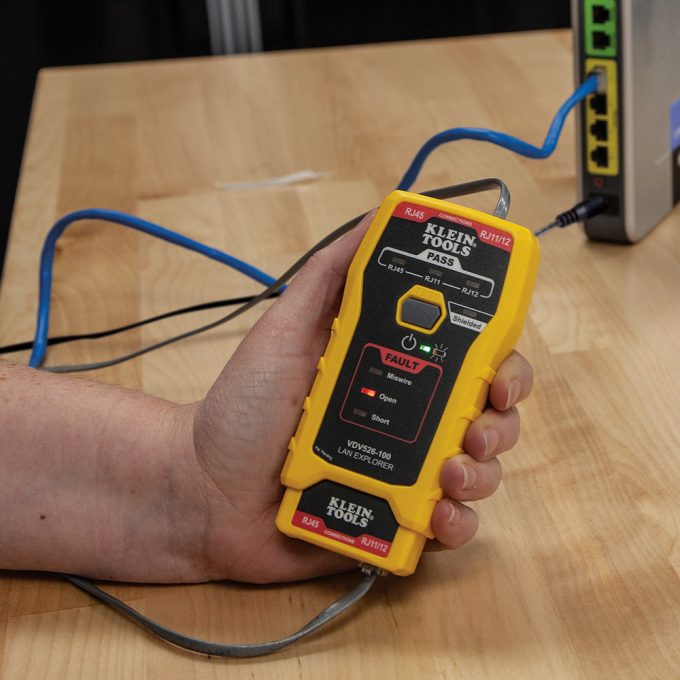 Klein Tools VDV526-100 LAN Explorer Data Cable Tester with Remote - Image 9