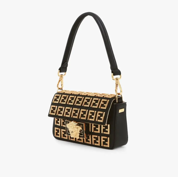 Brooch mini baguette ?C Fendace Black leather bag with gold FF motif - Image 3